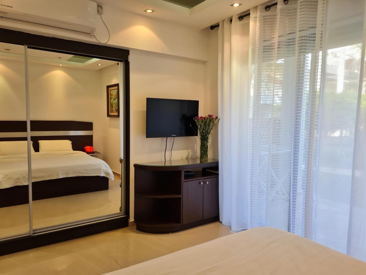 Royal Park-Garden Apartment Eilat Ngoại thất bức ảnh